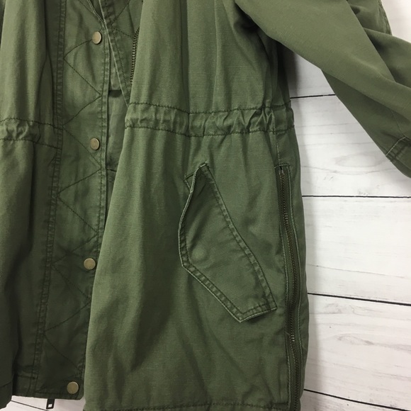 Gap Women’s Utility Bomber Jacket XS Petite - Picture 3 of 12